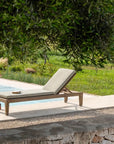 Sunlounger Lisa incl. Wheels | Teak Natural Grey / PE Wicker Antique Weed - NU PUUR & GROEN
