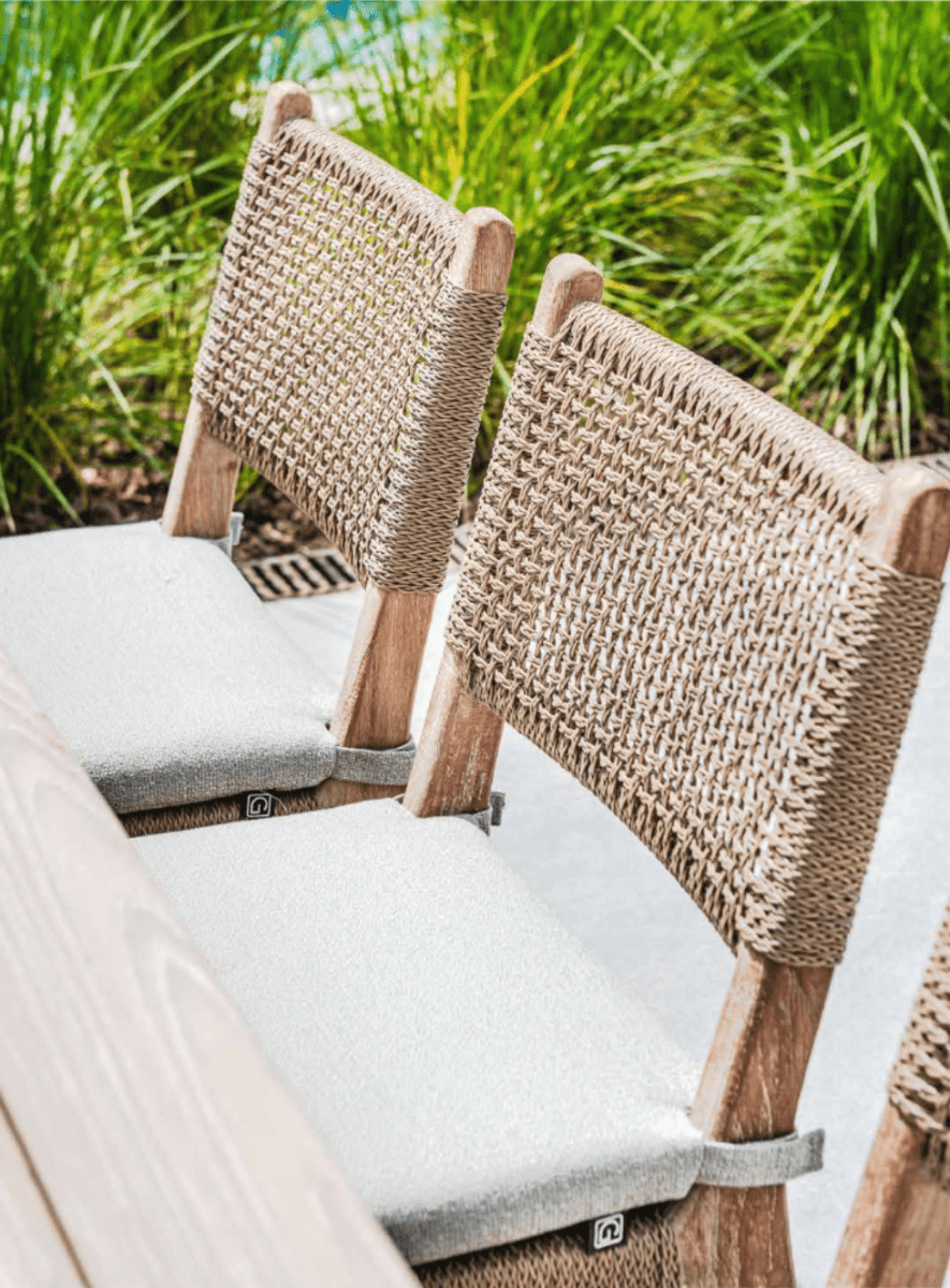 Chair Fiona | Teak Natural Grey / PE Wicker Antique Weed - NU PUUR & GROEN
