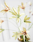Kunstbloem Lelie Tak Groen | 85 cm - NU PUUR & GROEN