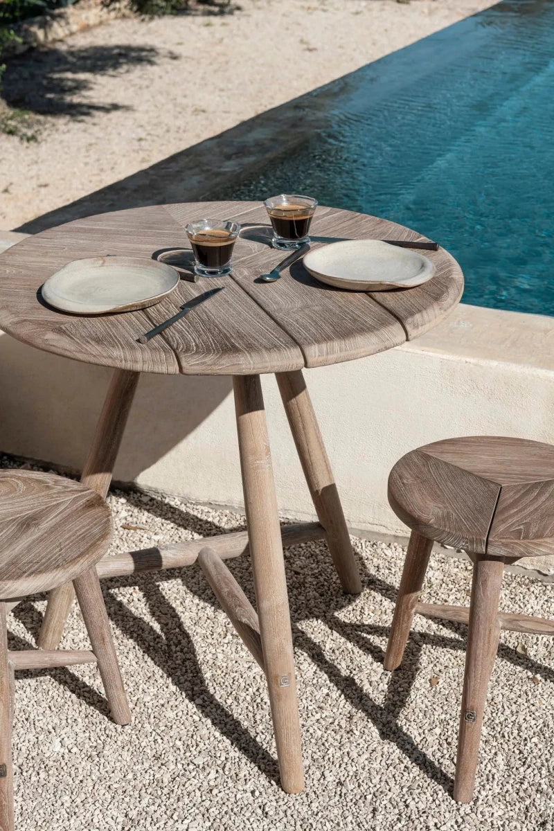Low Dining Bistro Round Table Faye | Teak Natural Grey - NU PUUR & GROEN