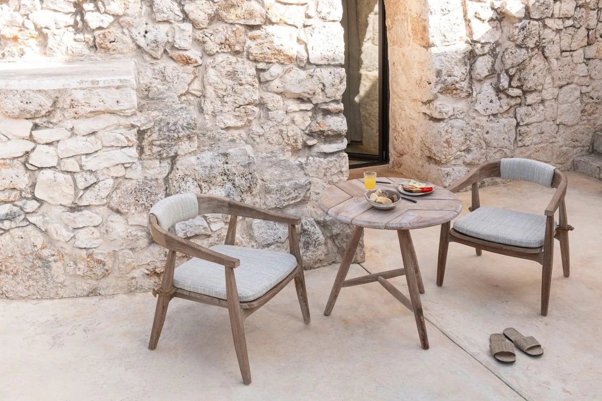 Low Dining Bistro Round Table Faye | Teak Natural Grey - NU PUUR & GROEN