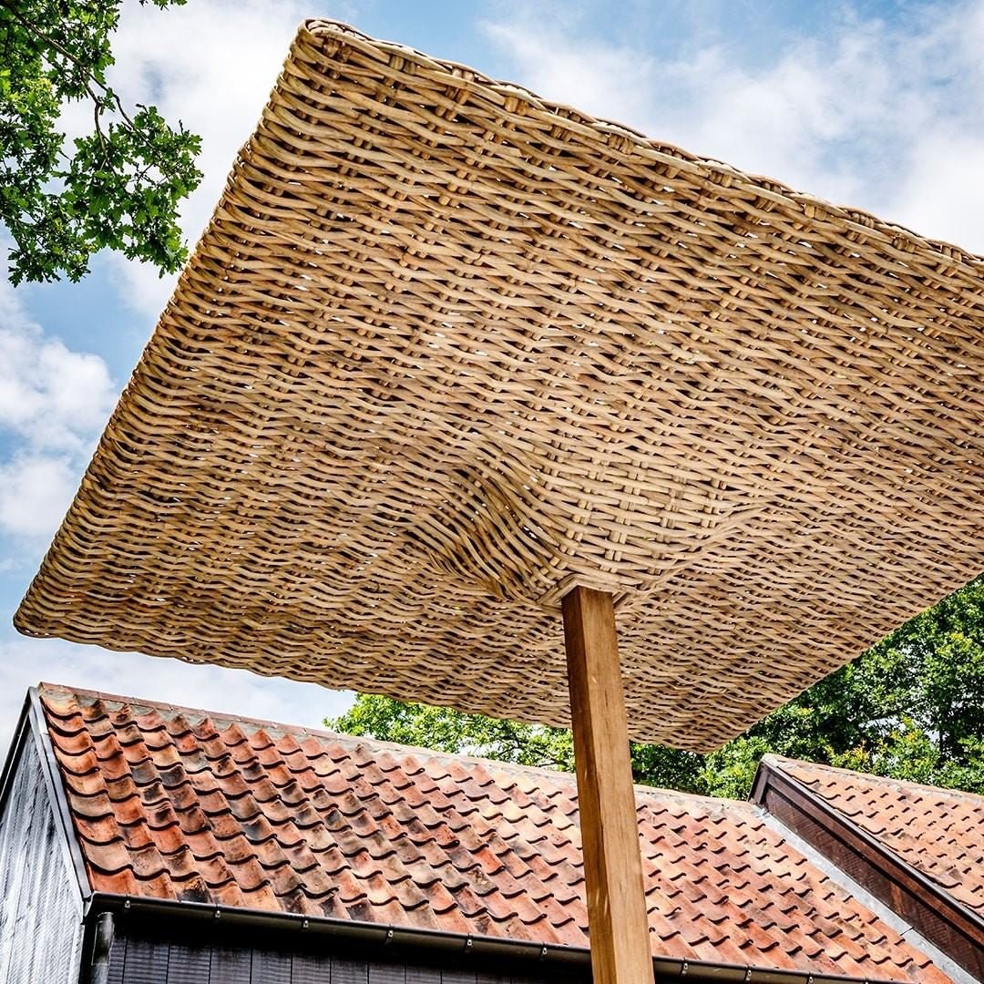 Parasol Yasmin | CL PE Wicker Natural / Teak & Concrete - NU PUUR & GROEN