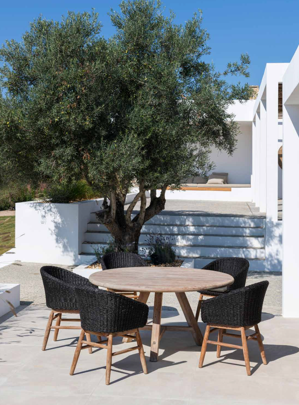 Armchair Charly | Reclaimed Teak Natural Grey / PE Wicker Espresso