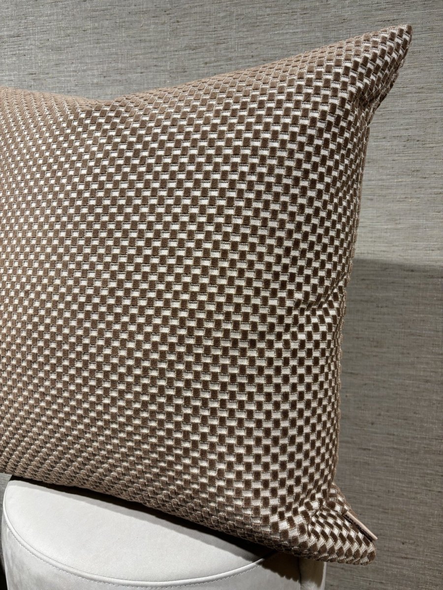 Sierkussen | Chess Caramel 60 x 60 cm - NU PUUR & GROEN