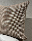 Sierkussen | Chess Caramel 60 x 60 cm - NU PUUR & GROEN