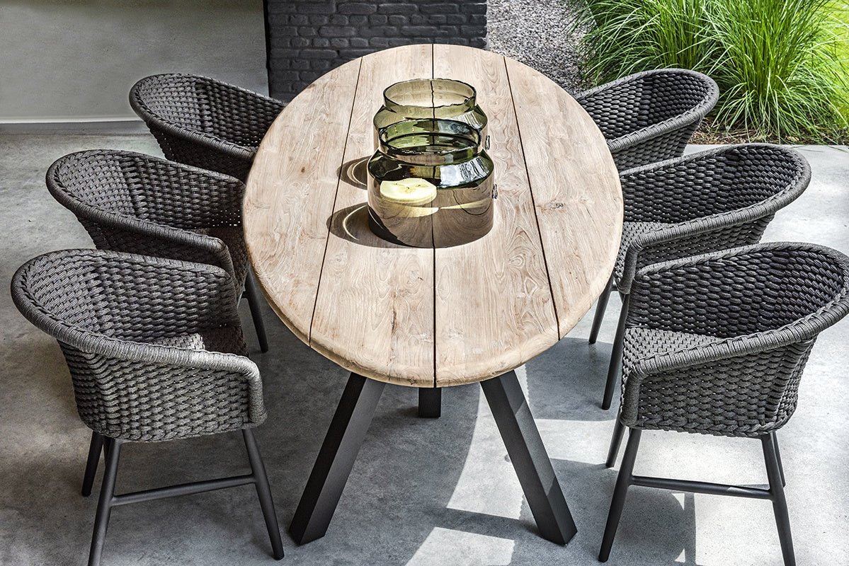 Table Samuel | Reclaimed Teak Natural Grey & Aluminium Matte Black - NU PUUR & GROEN