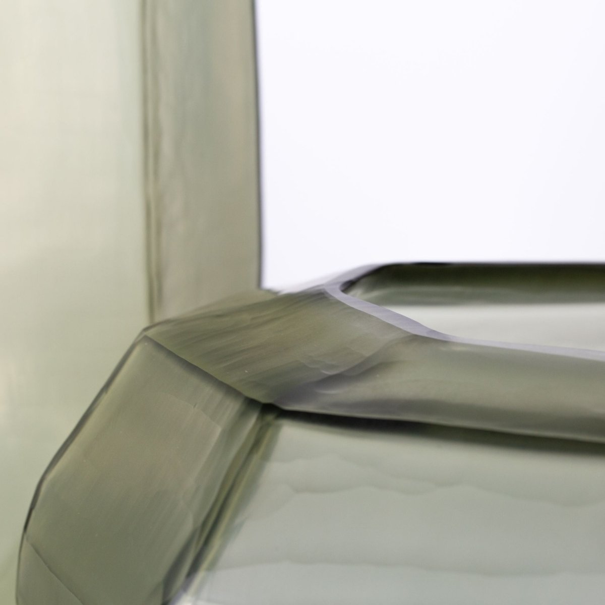 Vaas Cubistic Round | Light Steelgrey - NU PUUR & GROEN